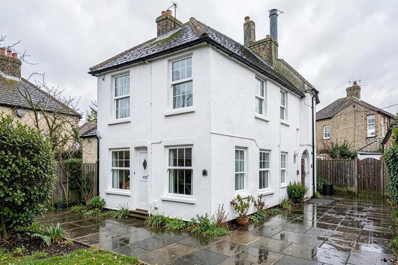 White rendered walls and window surrounds on a British house